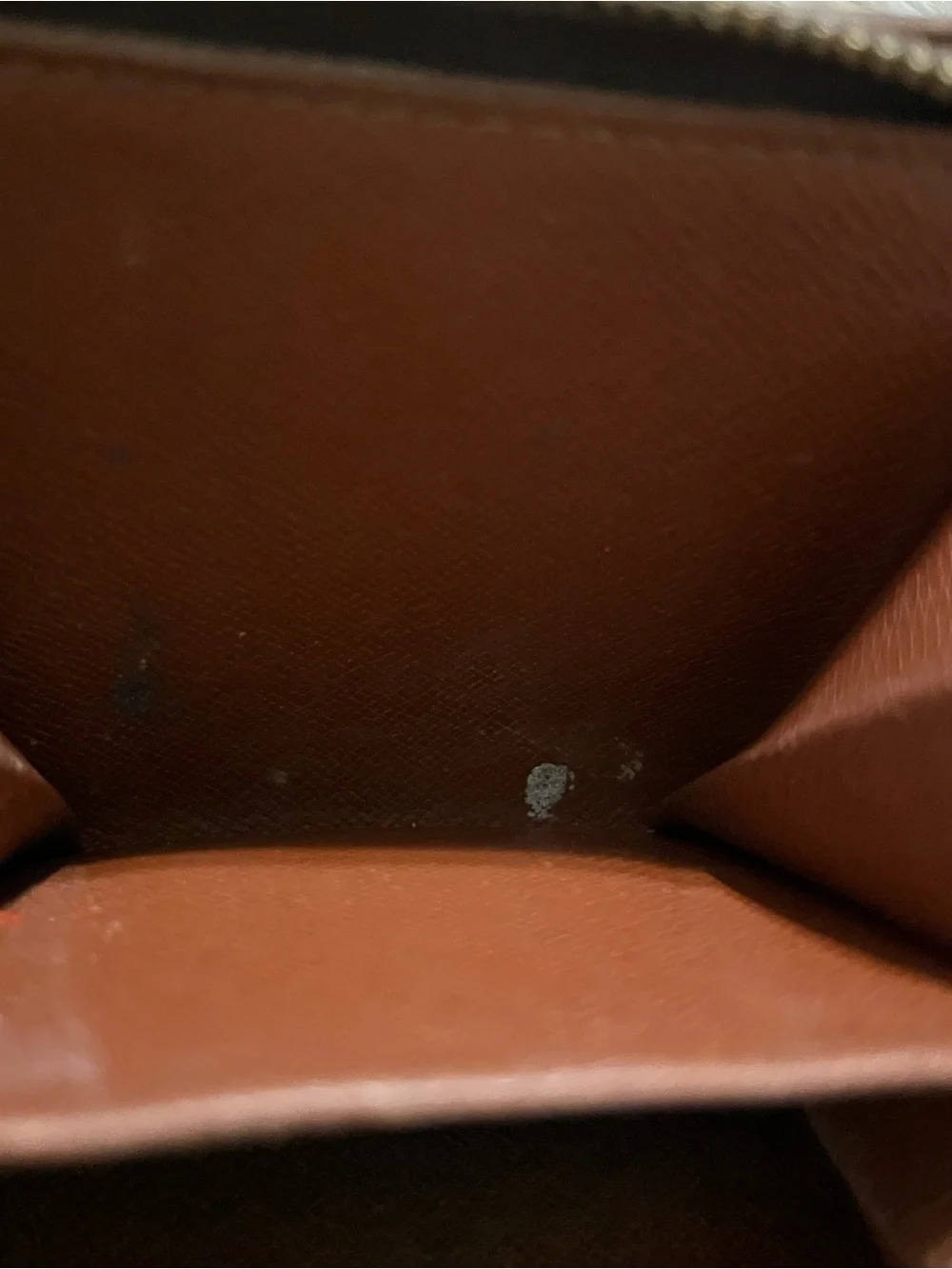 Louis Vuitton used corners
